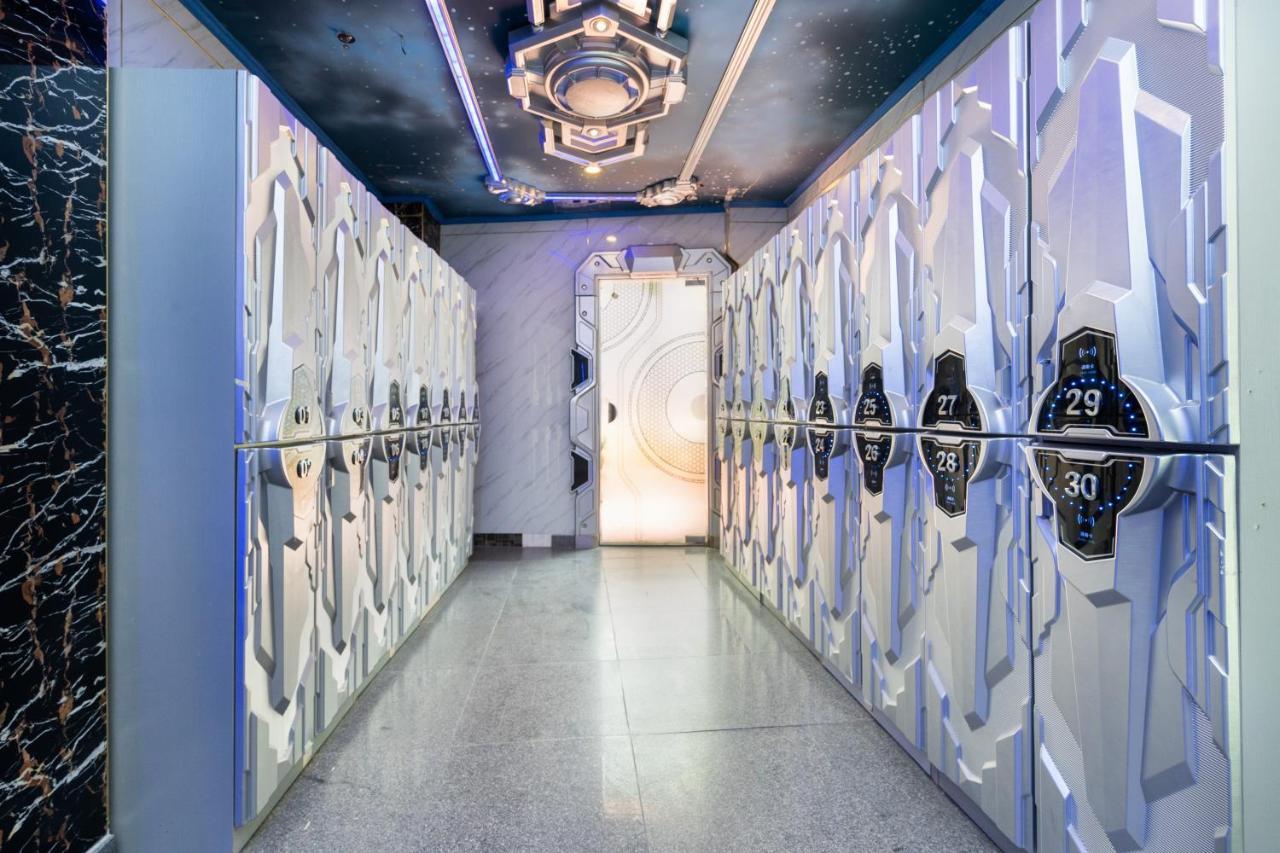 مدينة هوشي منه The Arrivals Hotel المظهر الخارجي الصورة